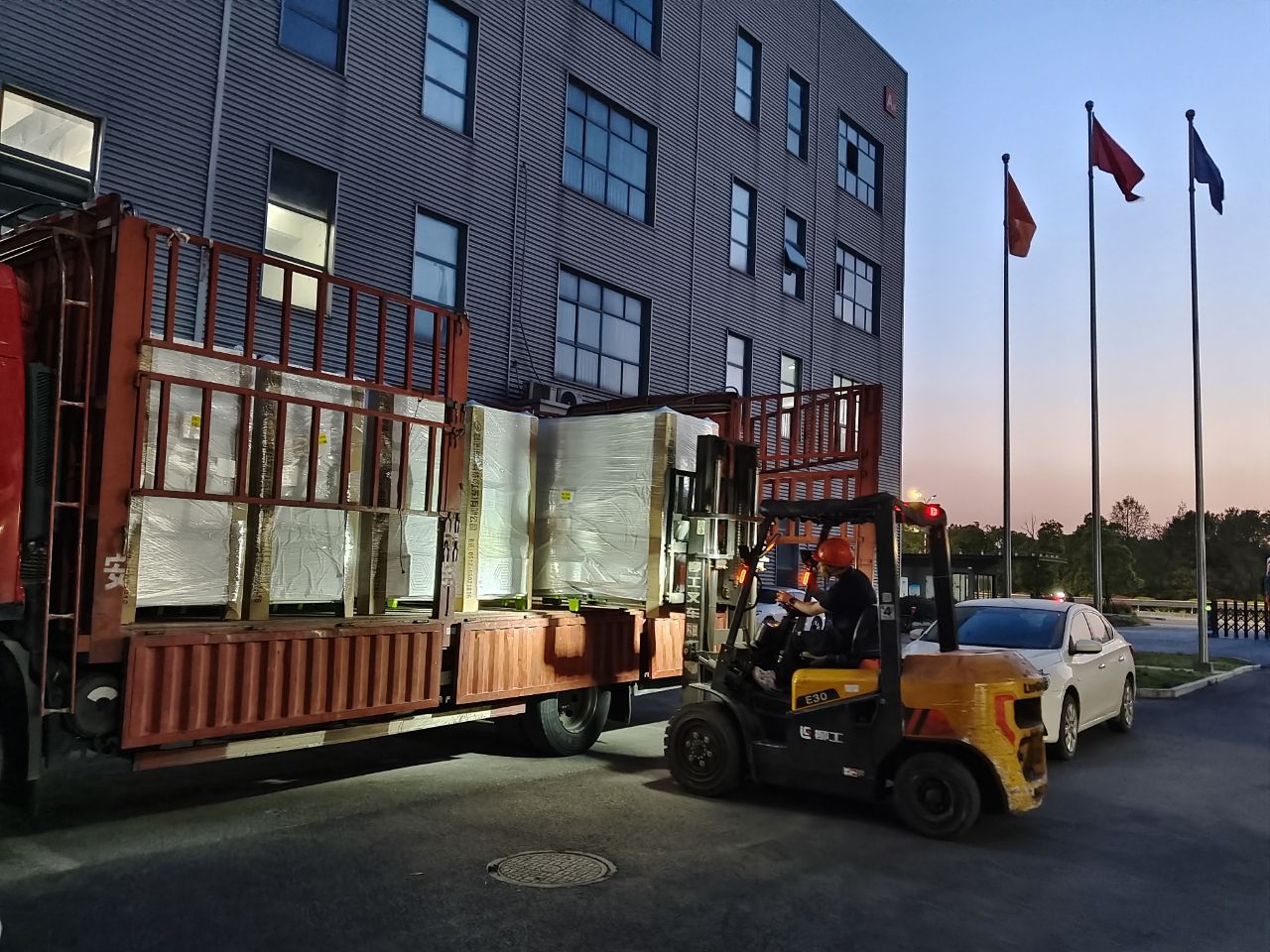 XJR PUMP Ships Fully Intelligent Industrial Filter System Worldwide